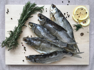 Камбала ёрш (Мурманская) вяленая: Вобла вяленая астраханская крупная